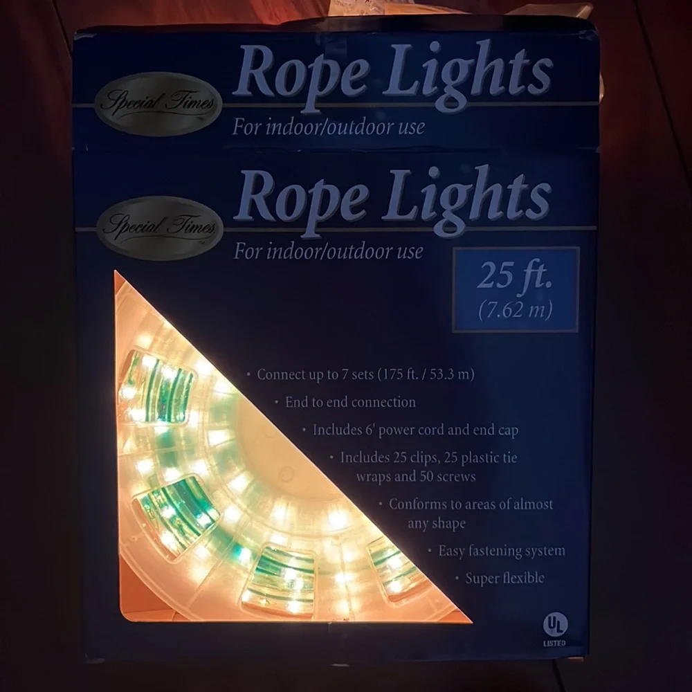 NWOT Christmas 25 FT Long Green Rope Lights For Indoor/Outdoor Use
